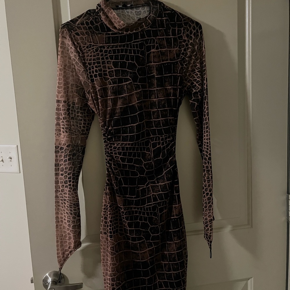 FASHION NOVA snake print backless dress